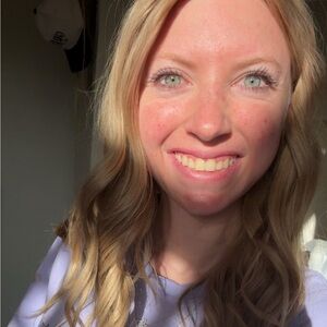 Meet your Posher, Rebekah